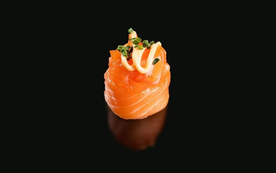 Gunkan spicy salmon 1pz