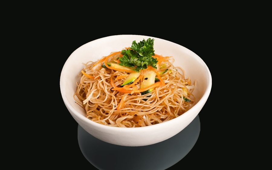 Spaghetti di riso con verdure