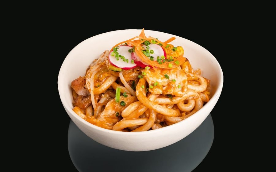 Udon con pollo ed uova